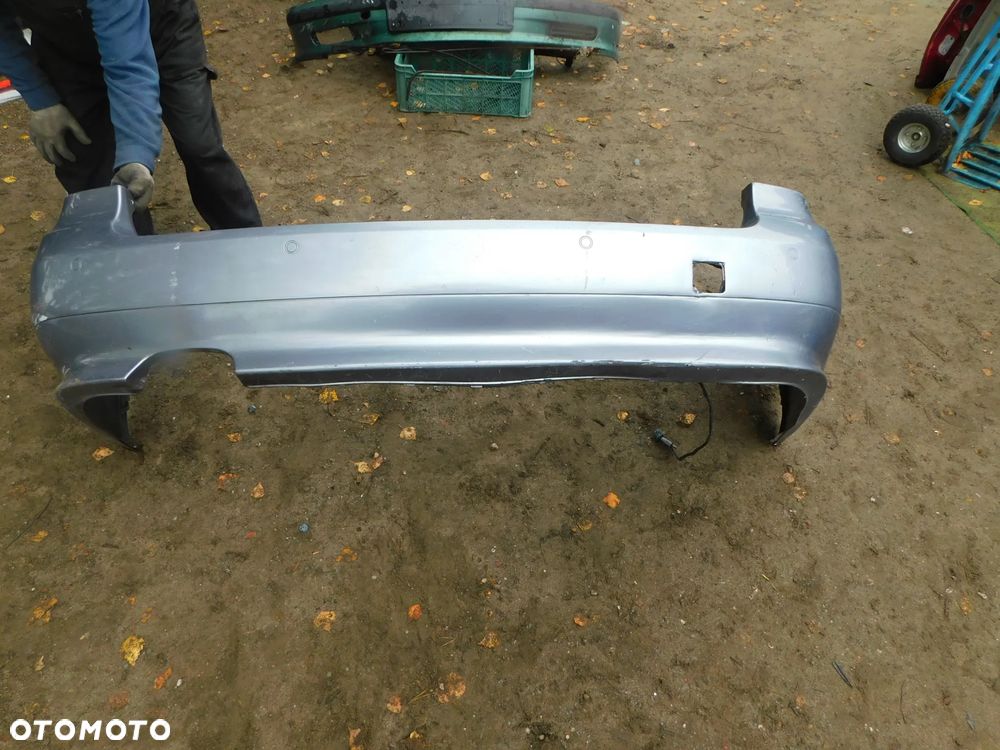 BMW E60 zderzak nr 33824 WYSYŁKA - 1