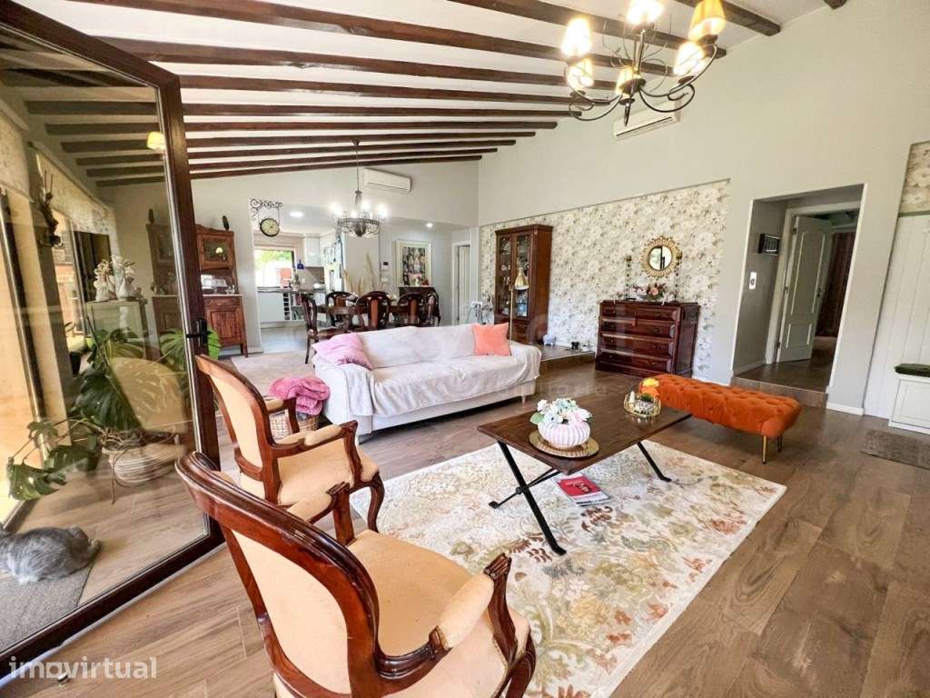 Moradia t3 isolada com piscina na Vila Alegre - Grande imagem: 2/24
