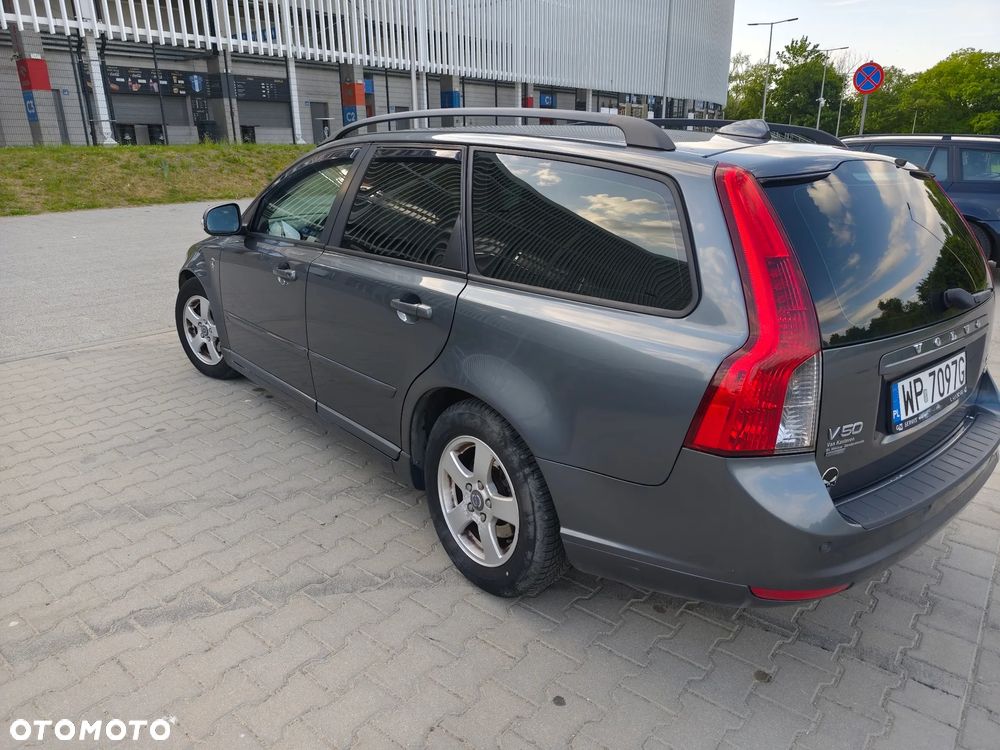 Volvo V50 1.6D DRIVe R-Design Start-Stop - 4