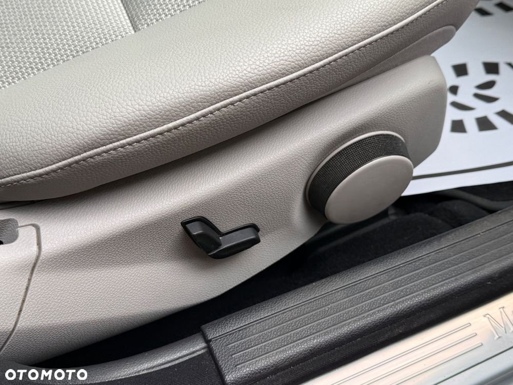 Mercedes-Benz Klasa C 180 T Kompressor Automatik BlueEFFICIENCY Avantgarde - 11