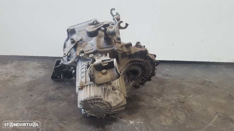 CAIXA VELOCIDADES HYUNDAI LANTRA II 1998 - 2