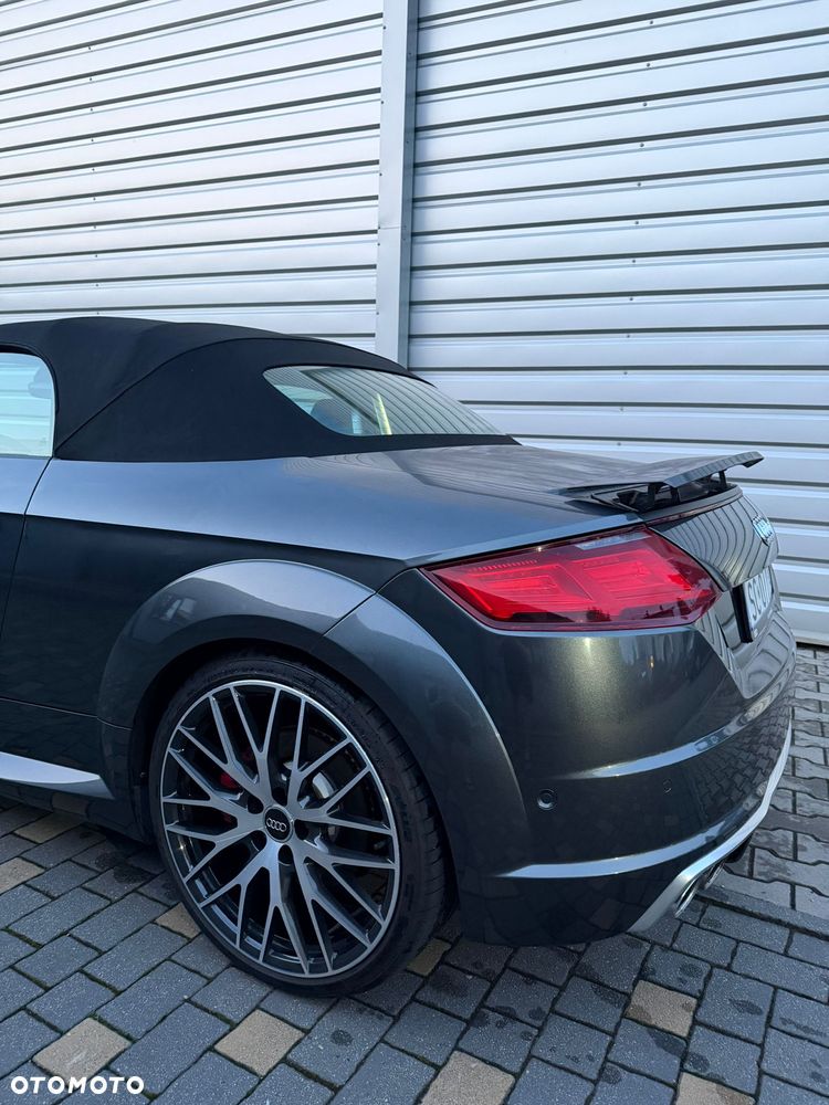 Audi TT S Roadster - 17