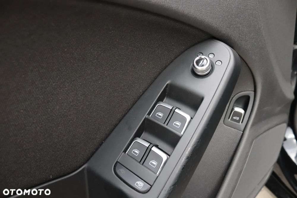 Audi A4 Avant 2.0 TDI DPF multitronic Ambiente - 27