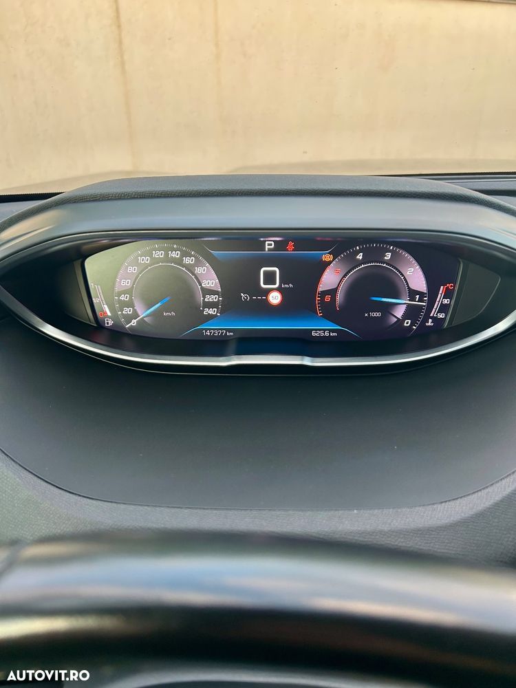 Peugeot 3008 1.5 BlueHDI 130 EAT8 Allure Pack - 8