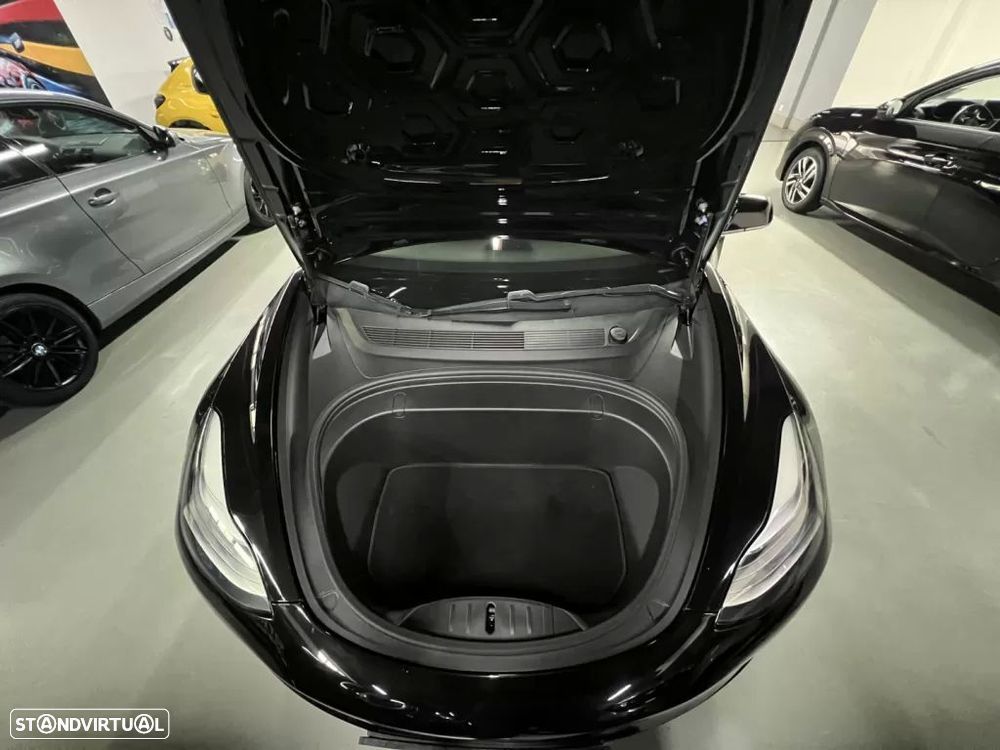 Tesla Model 3 Long-Range Dual Motor AWD - 39