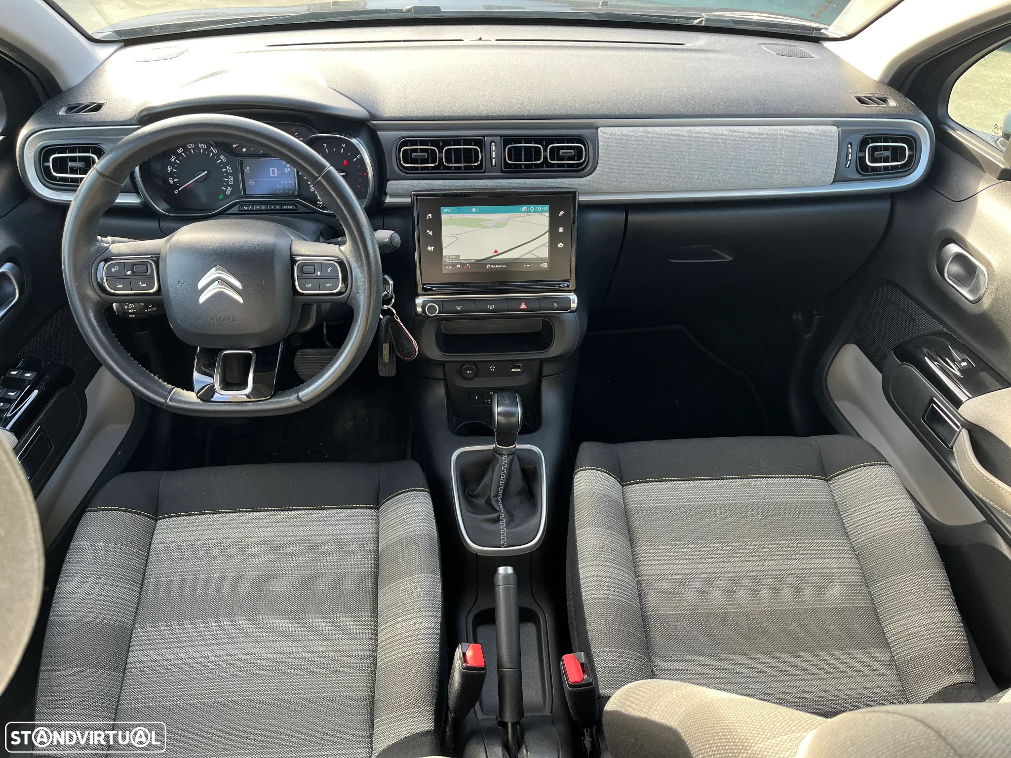 Citroën C3 1.2 PureTech Shine EAT6 - 7