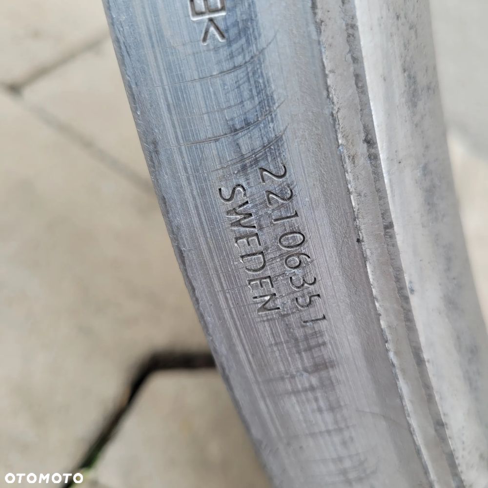 PIERŚCIEŃ OBUDOWA CHŁODNICY  VOLVO FL 22106351 21596305 - 3