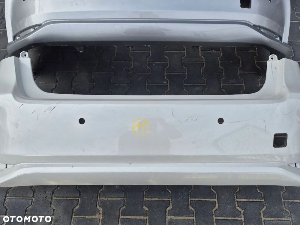 TOYOTA COROLLA E21 SEDAN ZDERZAK TYLNY (dostępne 6 zderzaków) - 14