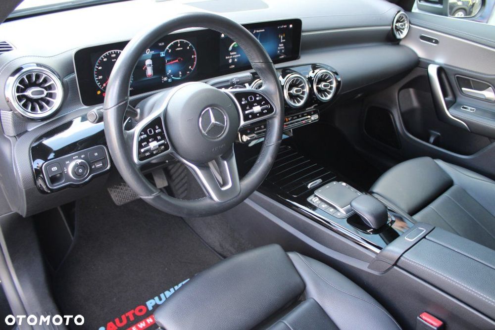 Mercedes-Benz CLA - 17