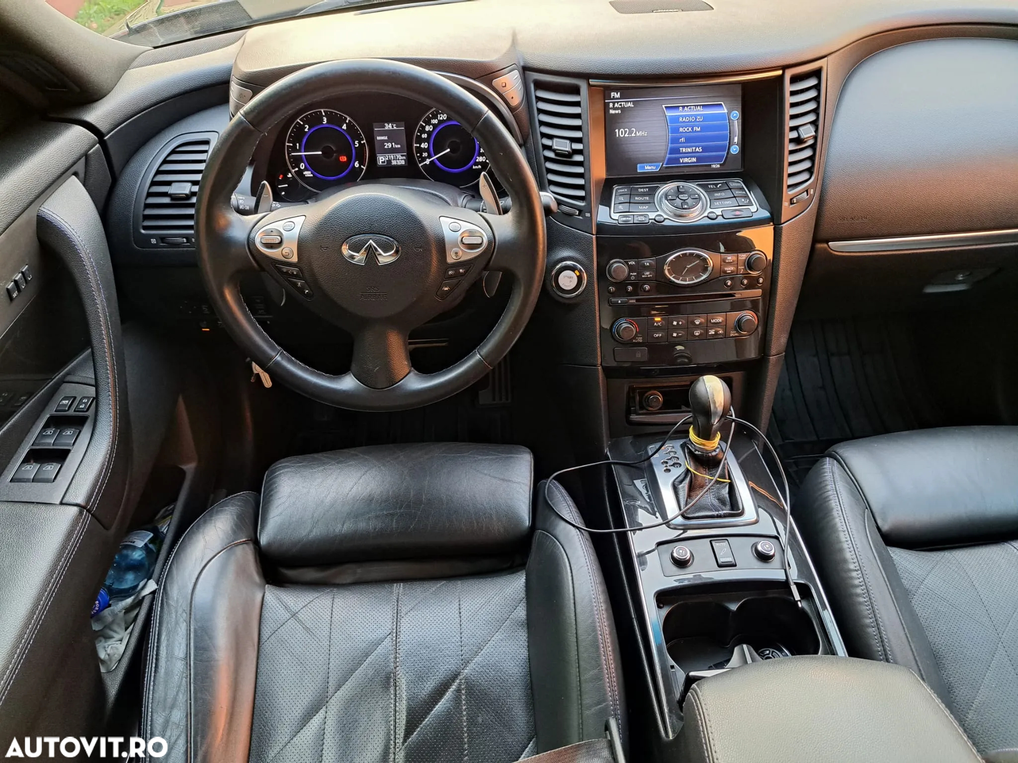 Infiniti QX70 - 5