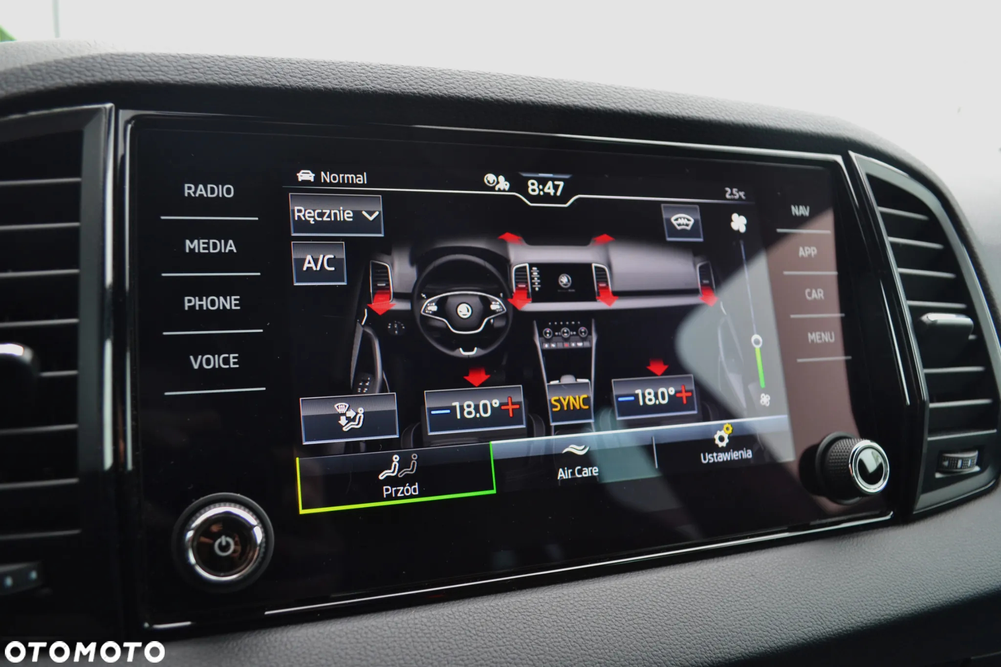 Skoda Karoq 1.5 TSI ACT Sportline DSG - 19