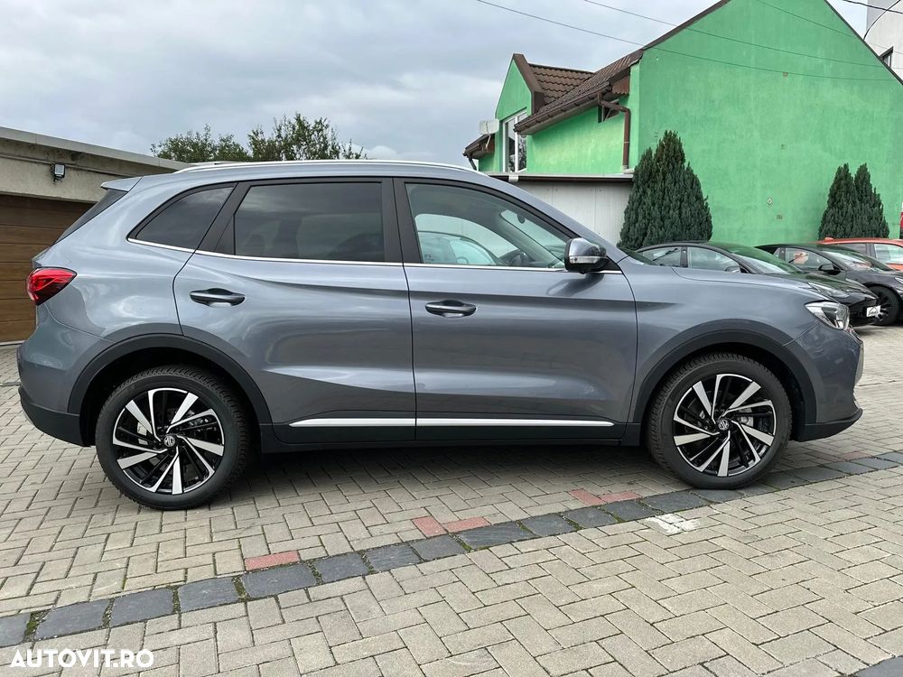 MG ZS HEV Hybrid+ Luxury - 12