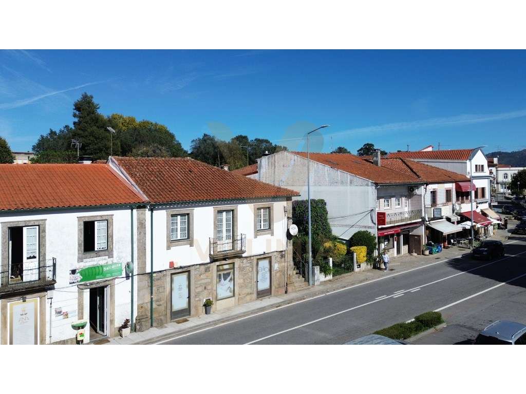 Moradia T4 c/ Espaço Comercial e Terreno | Lanheses - Viana do Castelo - Grande imagem: 3/50
