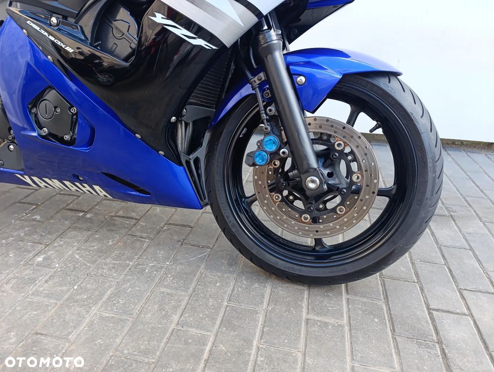 Yamaha R6 - 33