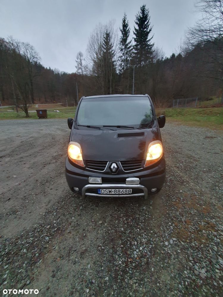 Renault TRAFIC - 1