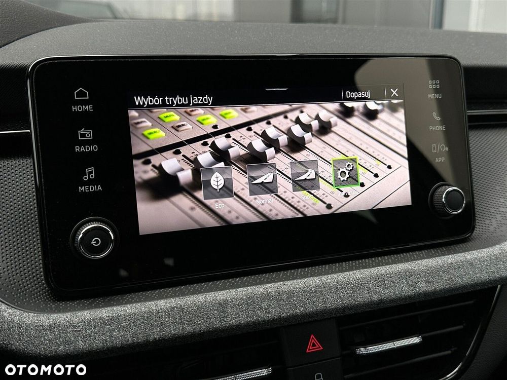 Skoda Kamiq 1.5 TSI Selection DSG - 30