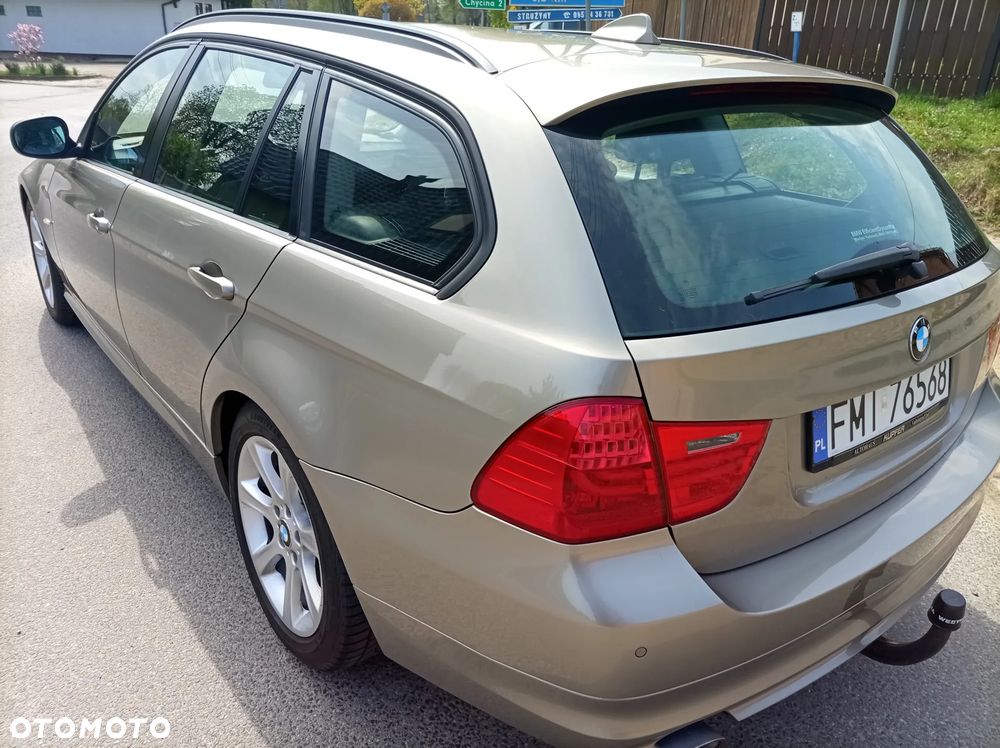 BMW Seria 3 320d DPF Blue Performance Edition Sport - 39