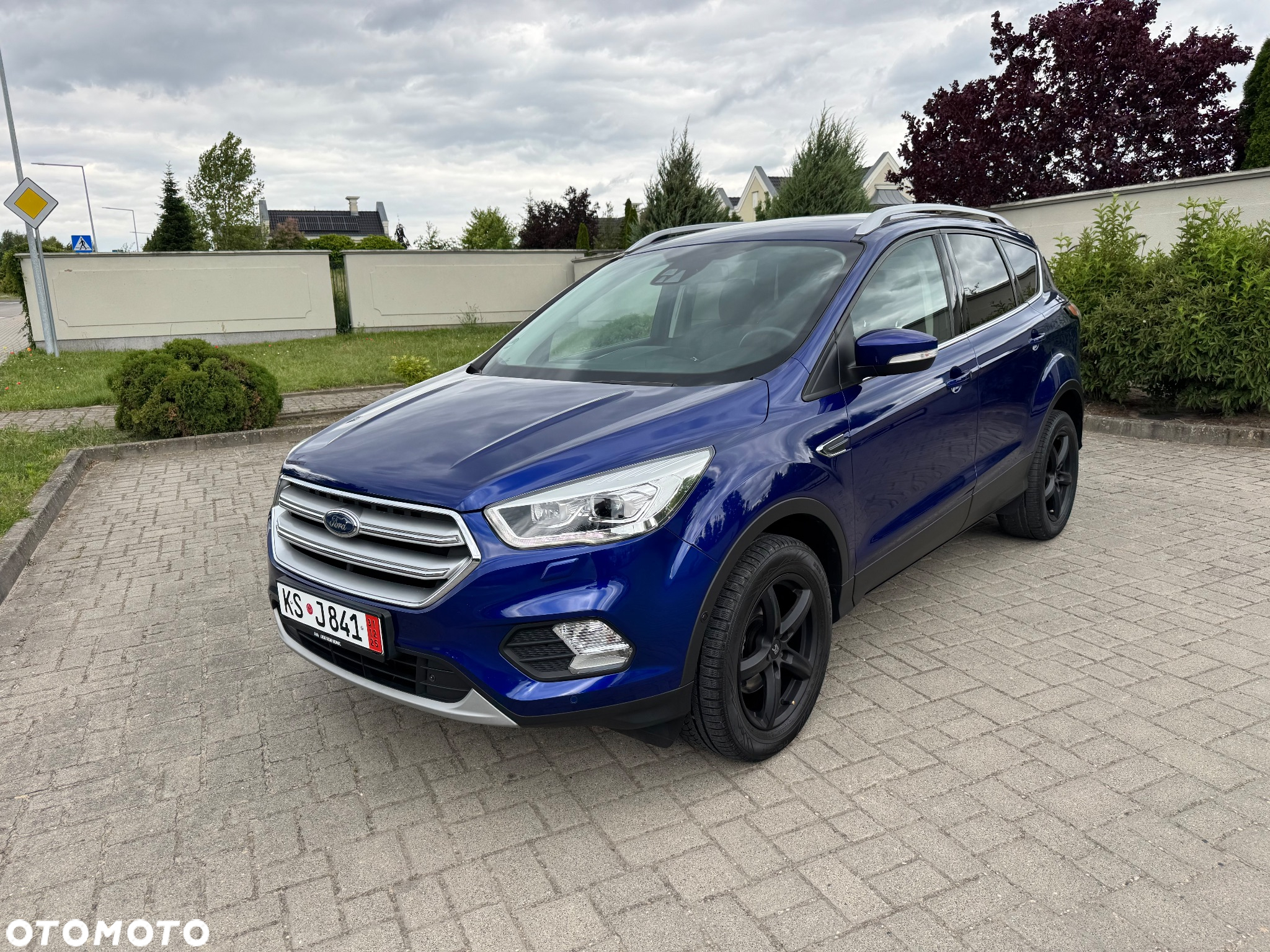 Ford Kuga 1.6 EcoBoost 2x4 Titanium - 3