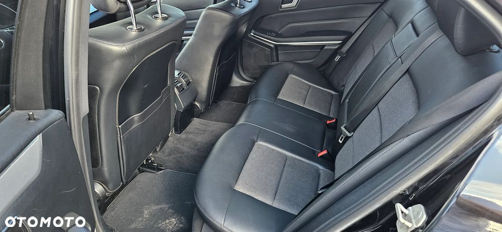 Mercedes-Benz Klasa E 200 CDI 7G-TRONIC Elegance - 14