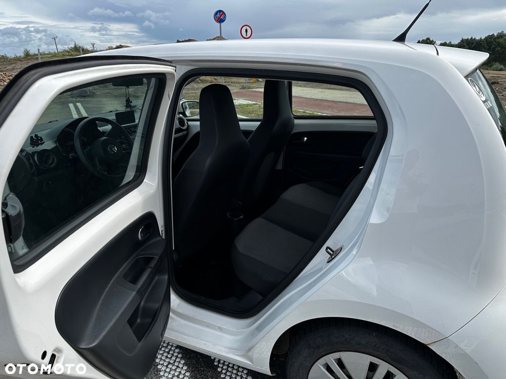 Volkswagen Up 2013 photo 3