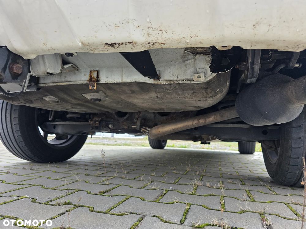 Toyota RAV4 2.0 D-4D Premium - 18