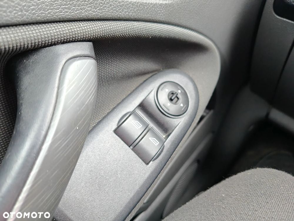 Ford C-MAX 1.6 TDCi Style - 25