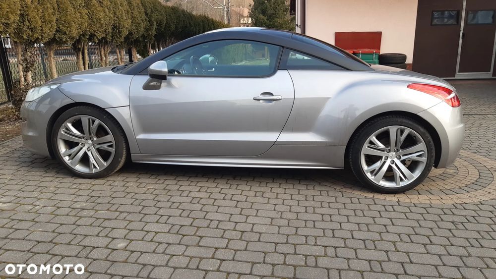 Peugeot RCZ - 8