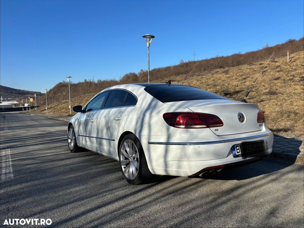 Volkswagen Passat CC 2.0 TDI BMT DSG - 2
