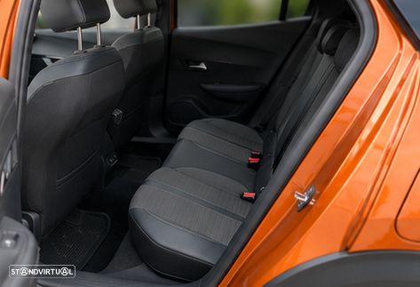 Peugeot 2008 1.2 PureTech Allure - 8