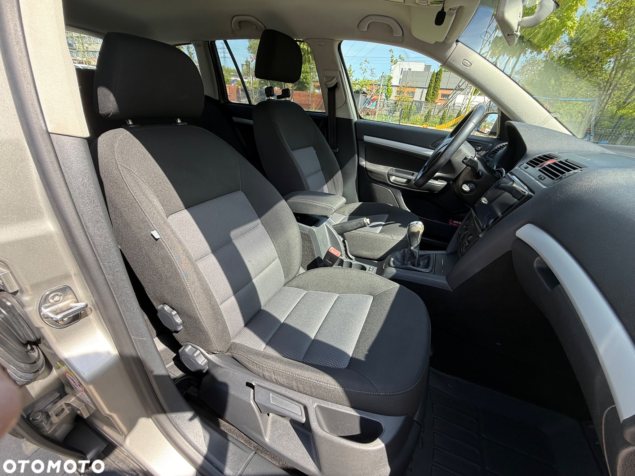 Skoda Octavia 1.6 Ambiente - 20