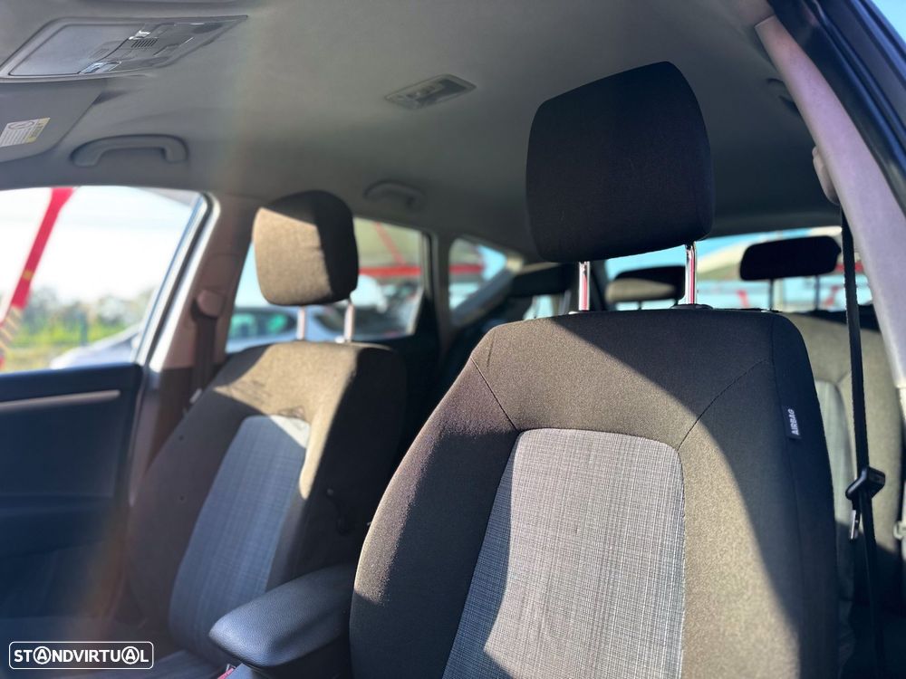 Kia Ceed SW 1.6 CRDi EX ISG - 13