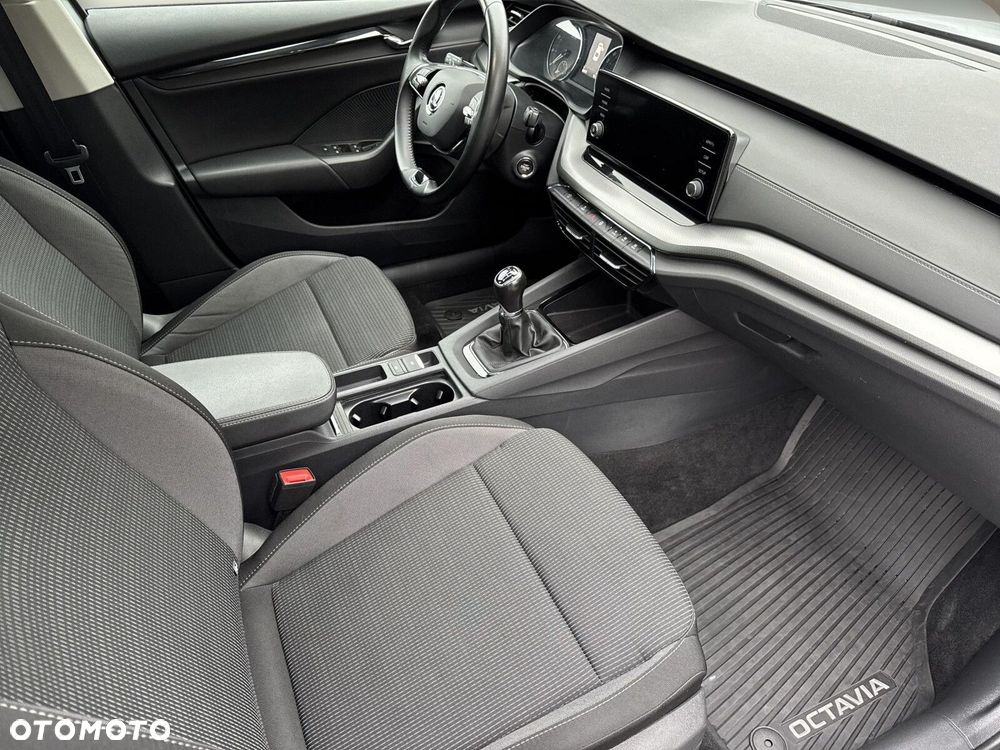 Skoda Octavia 1.5 TSI ACT Ambition - 38