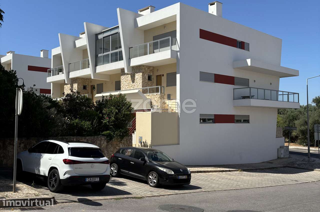 Apartamento T2 Duplex em Portimão - Grande imagem: 2/31
