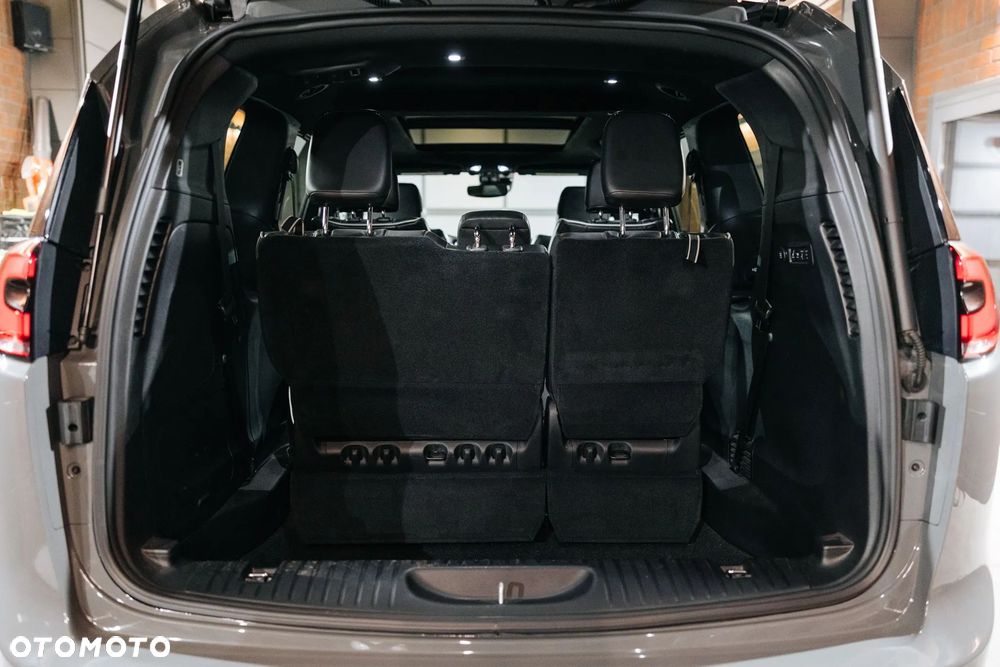 Chrysler Pacifica - 10