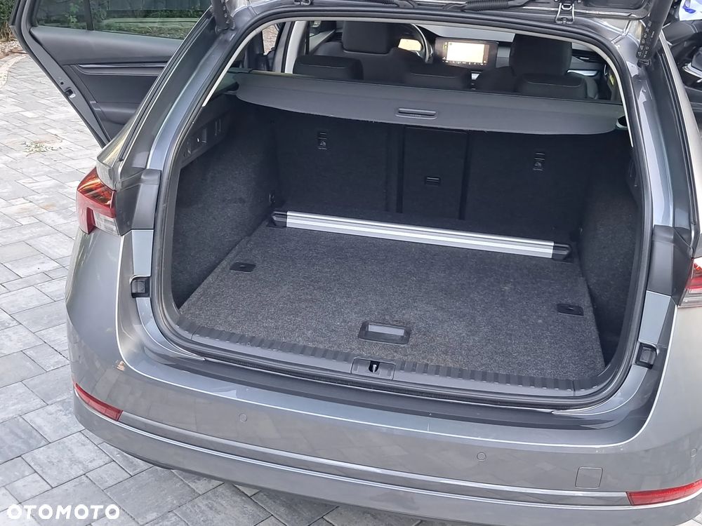 Skoda Octavia 2.0 TDI DSG Exclusive - 37
