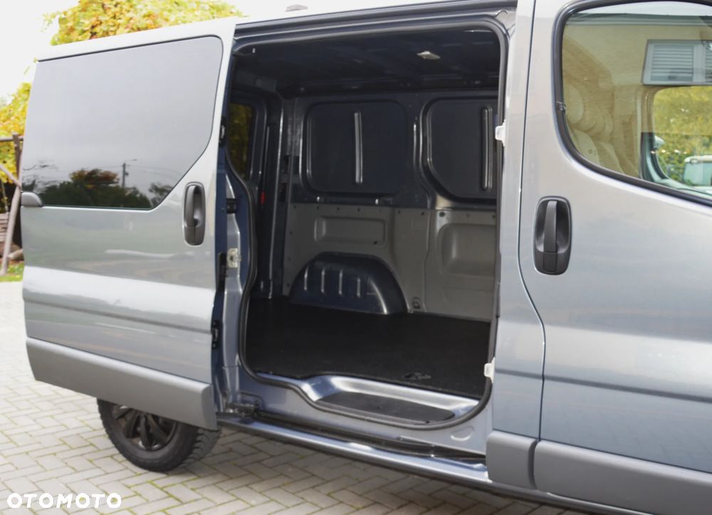 Opel Vivaro - 37
