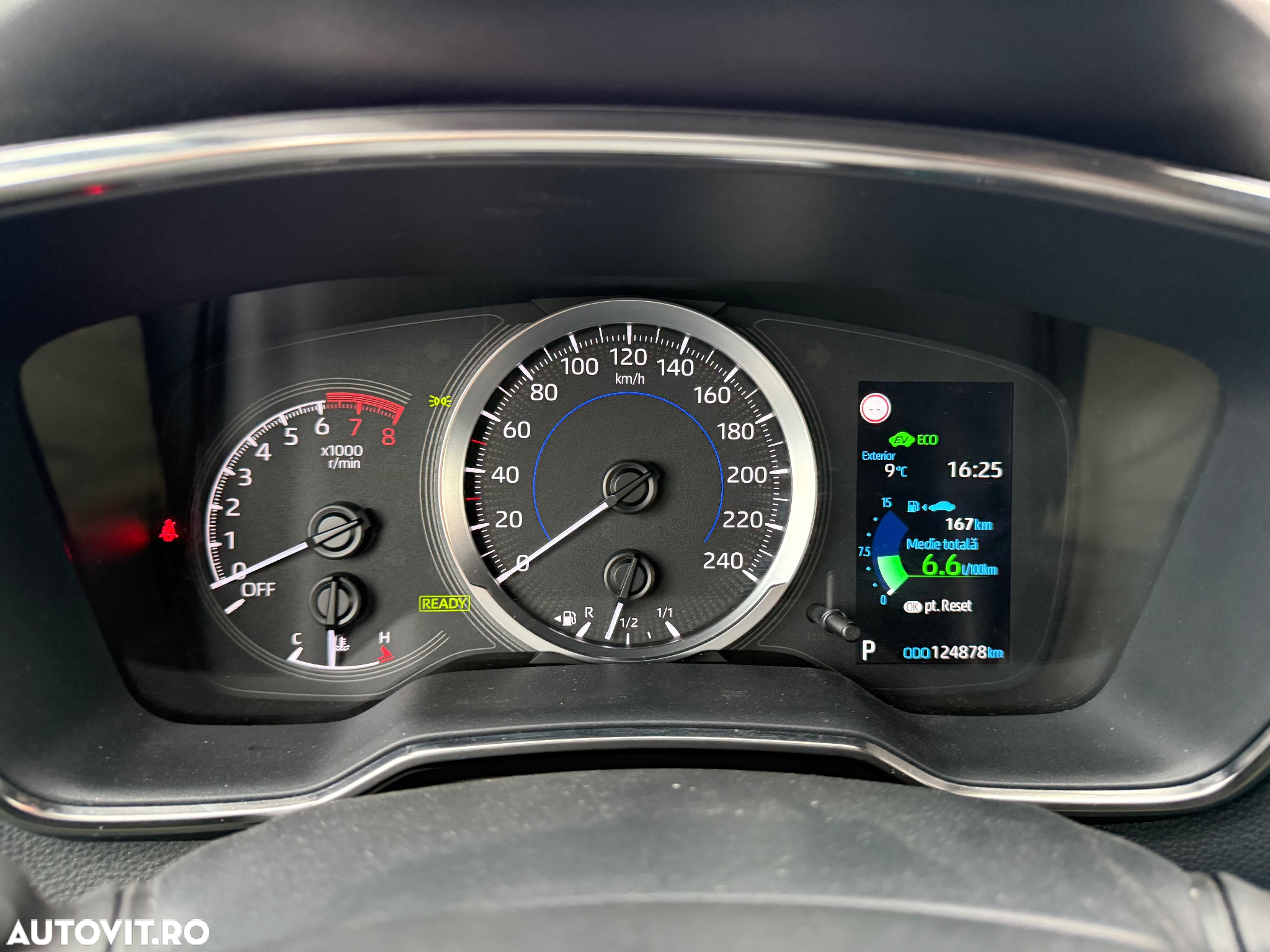 Toyota Corolla 2.0 Hybrid Lounge - 13