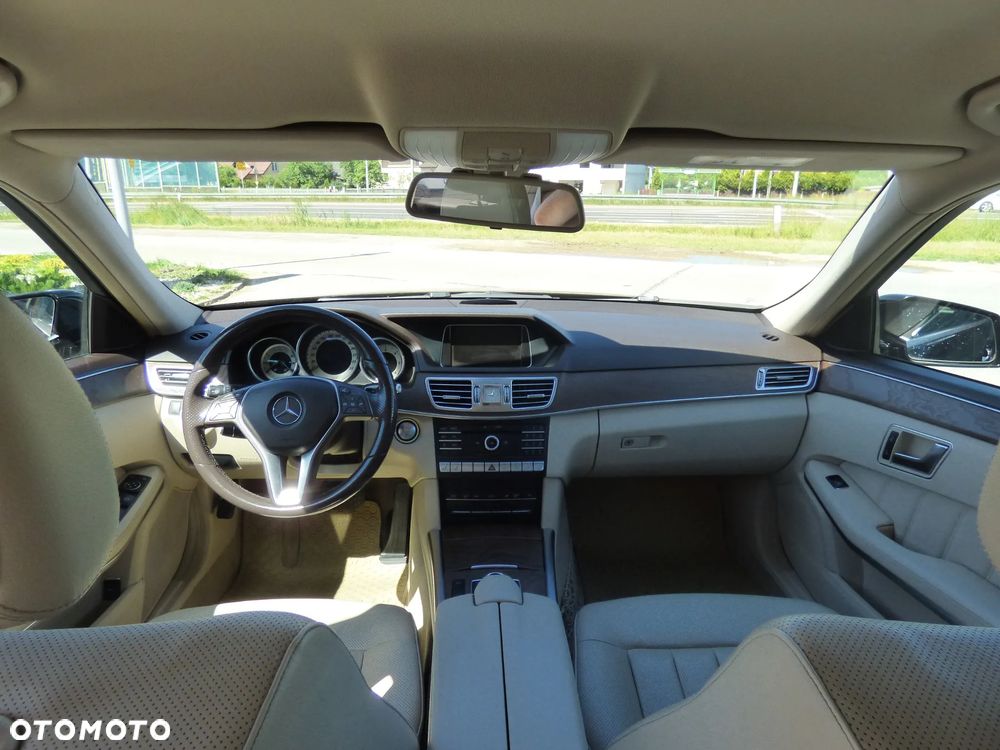 Mercedes-Benz Klasa E 220 BlueTEC 4-Matic Avantgarde - 20
