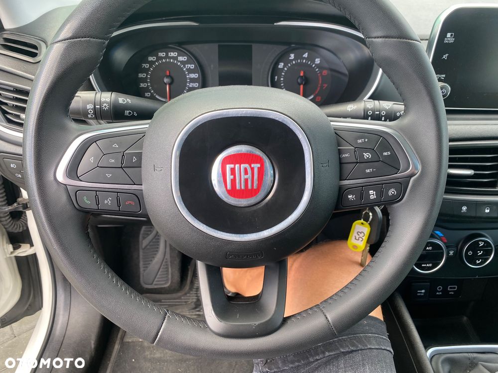 Fiat Tipo 1.4 T-Jet Business Line - 11