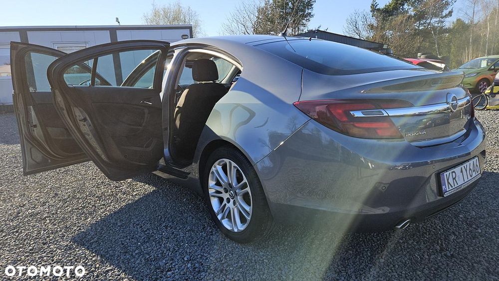 Opel Insignia 2.0 CDTI Enjoy S&S - 9