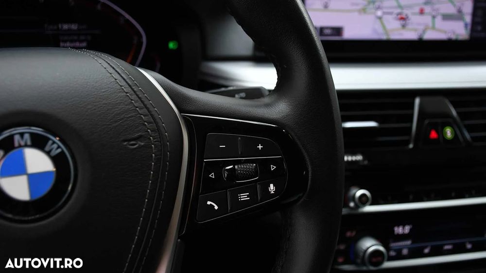 BMW Seria 5 520d xDrive AT - 14