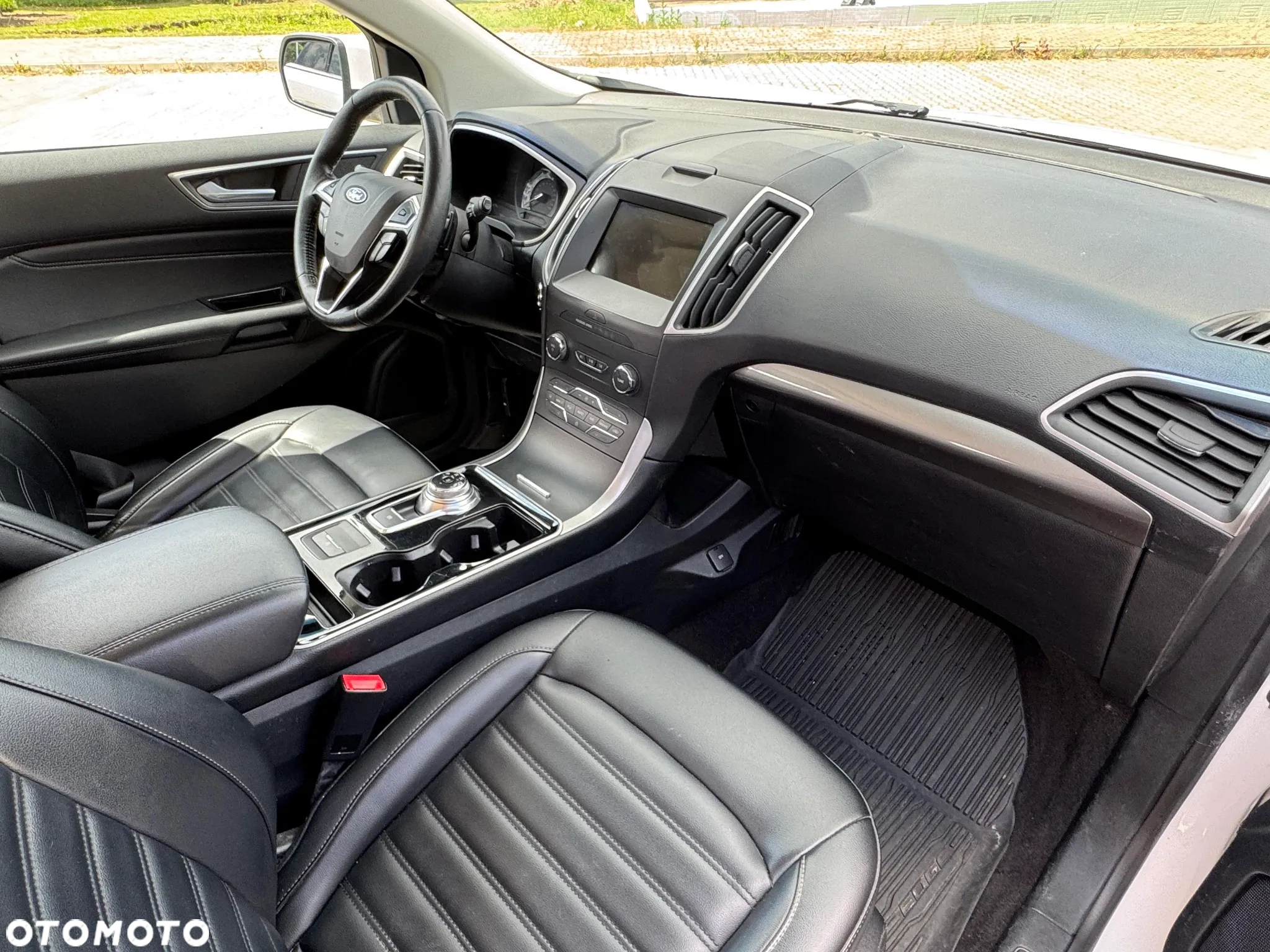 Ford Edge - 11