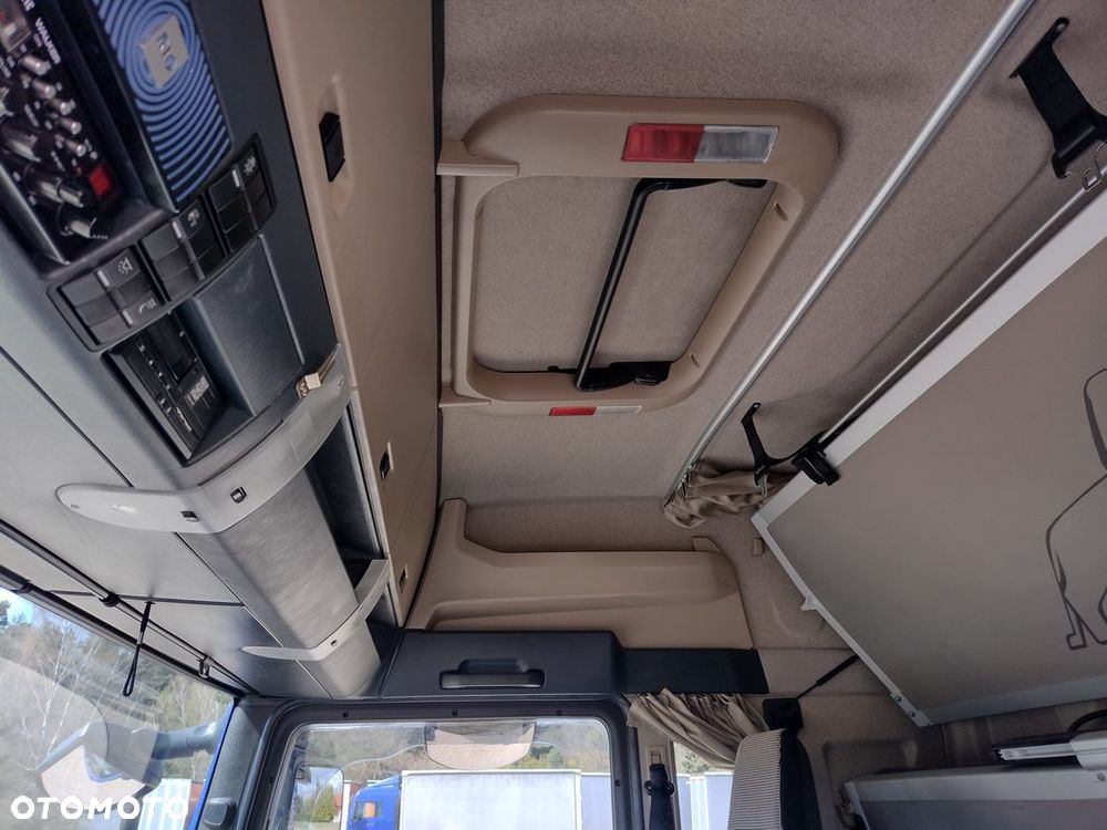 MAN TGX 18.460 Low Deck Mega - 25