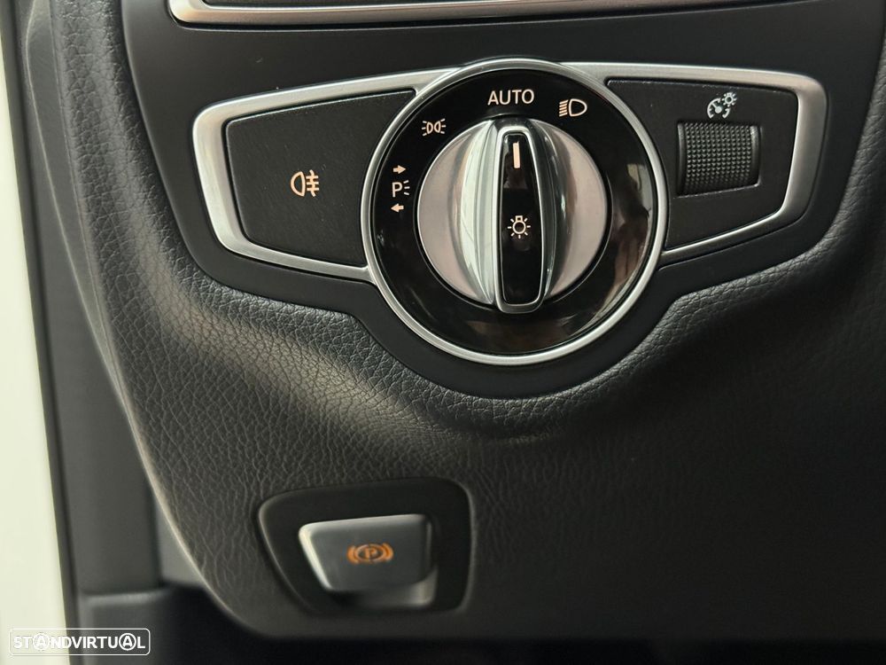 Mercedes-Benz C 200 d AMG Line - 32
