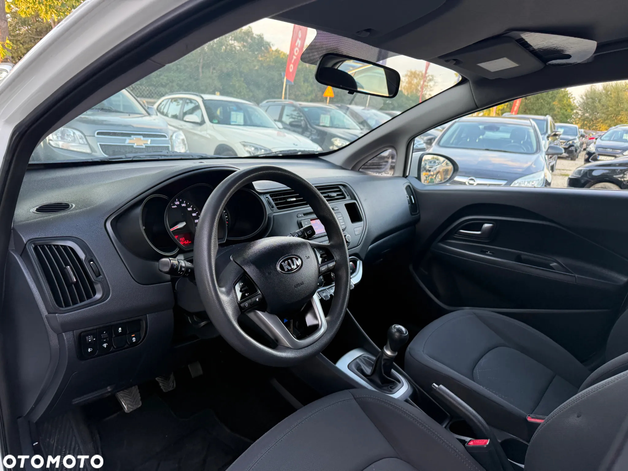Kia Rio 1.2 Business Line - 28