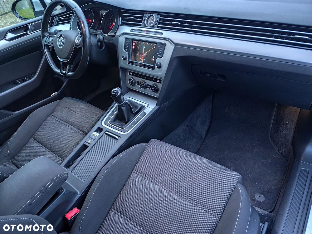 Volkswagen Passat ver-2-0-tdi-scr-comfortline - 13