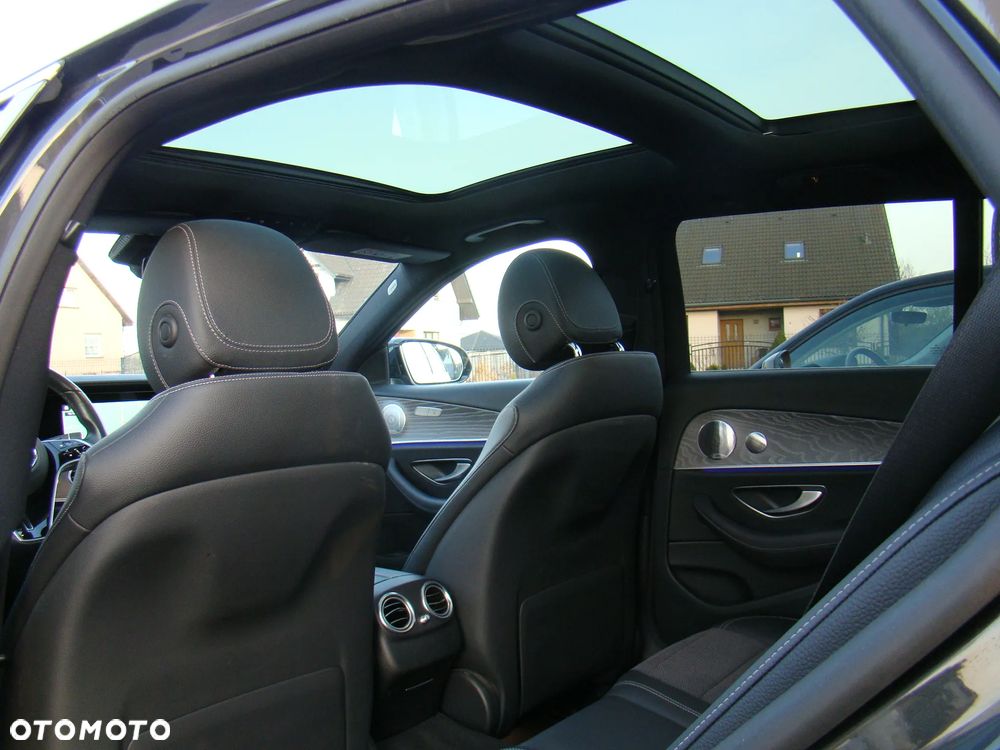 Mercedes-Benz Klasa E 300 de 9G-TRONIC AMG Line - 33