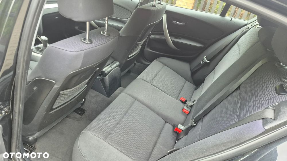 BMW Seria 1 - 36