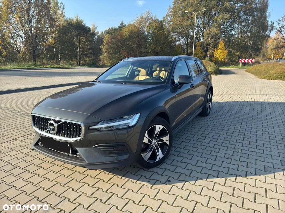 Volvo V60 Cross Country D4 AWD - 1