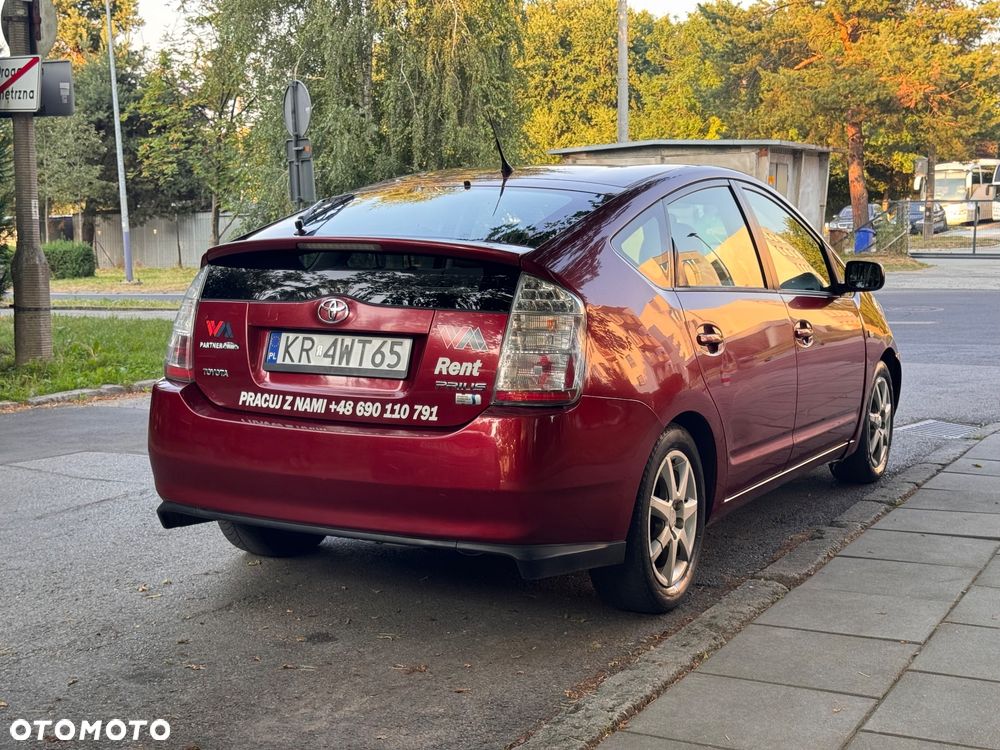 Toyota Prius 1.5 VVT-i Prestige - 4